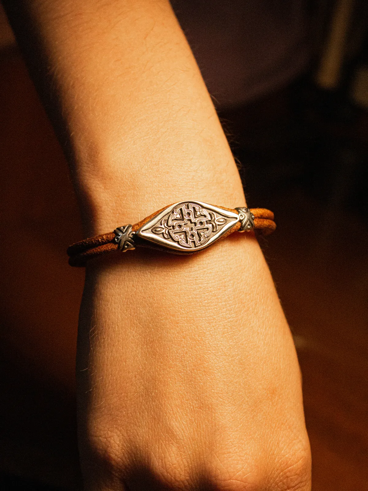 მცველი bracelet photo 4
