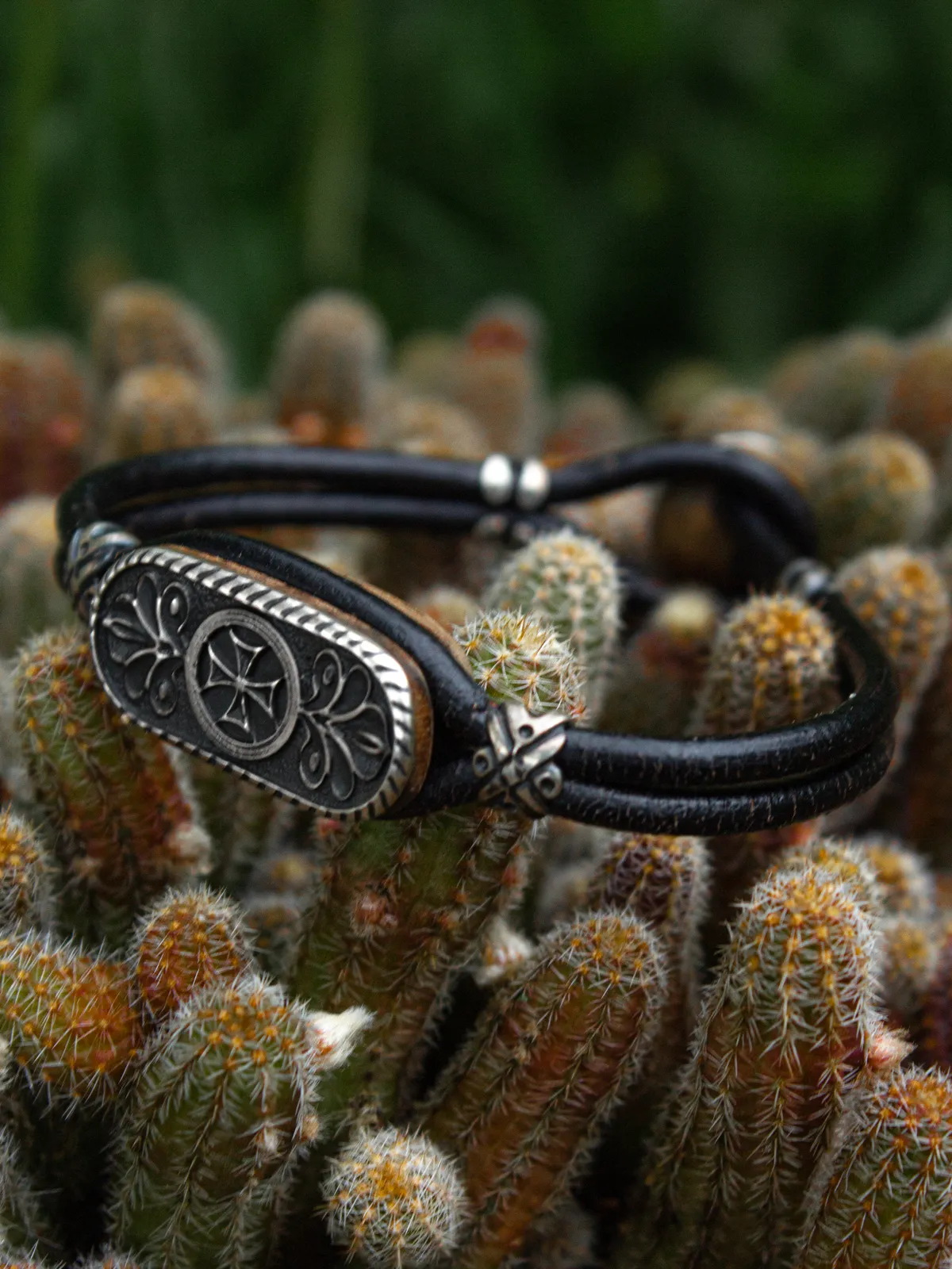 მთის კვალი - Brown leather strap, large silver piece, M size